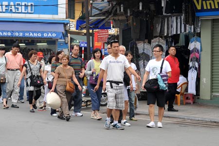 Người nhà nạn nhân MH370 an ủi thân nhân hành khách MH17