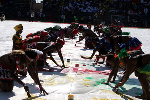 Người nhà nạn nhân MH370 an ủi thân nhân hành khách MH17