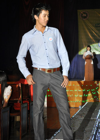 Người nhà nạn nhân MH370 an ủi thân nhân hành khách MH17